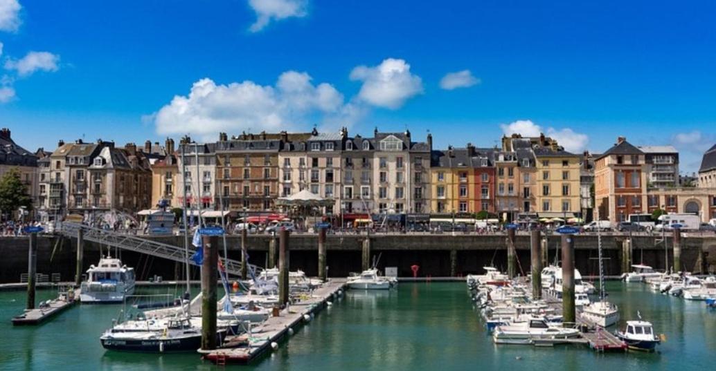 Bienvenue Chez Anais ! Hotel Biville-sur-Mer Exterior photo